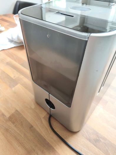 Jura ENA Micro 9 full automatic bean-to-cup espresso machine (works but can use some TLC)