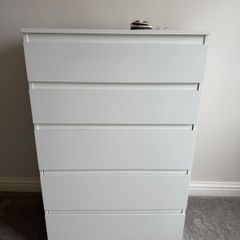 Chest of drawers