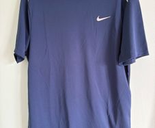Mans nike top