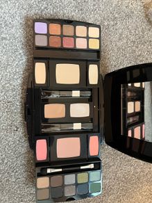 makeup pallette