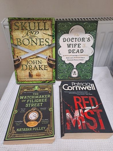 Book Bundle Fiction, Historical, Crime, Classics