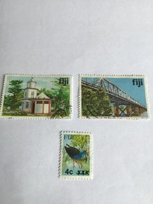 3 stamps from Fiji
