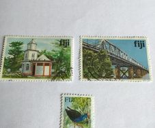 3 stamps from Fiji