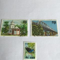 3 stamps from Fiji