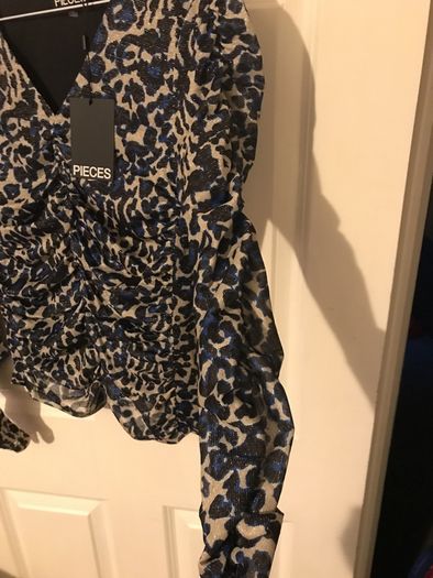 new roused sleeve pieces top rrp 40E