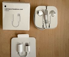 Apple EarPods and Lightning Headphone Adapter Unused