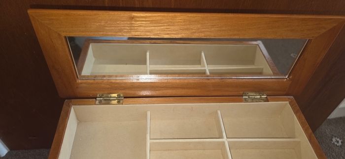 jewellery box