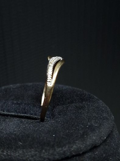 Vintage 9ct Gold Delicate Crossover Ring