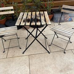 Patio Garden little Table and x2 chairs