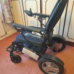 Electric wheelchair