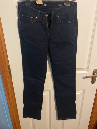 Levi's Demi Curve Straight Leg Jeans BNWT