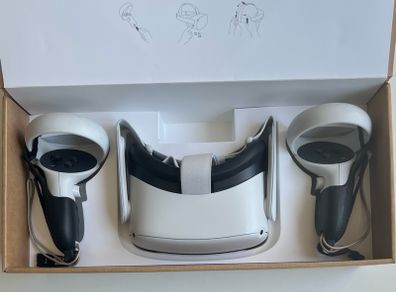Meta Quest 2 VR Headset + Box + AMVR Controller grips