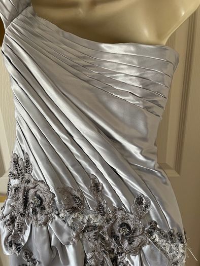 BNWT -  Silver/Blue hand beaded occasion Dress (10-12)