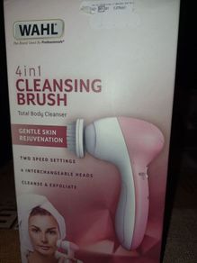 Cleansing brush 4 in 1  Walh brand new