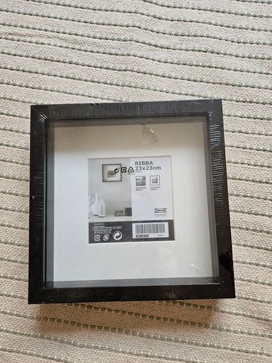Ikea frame 23x23cm or 9x9"