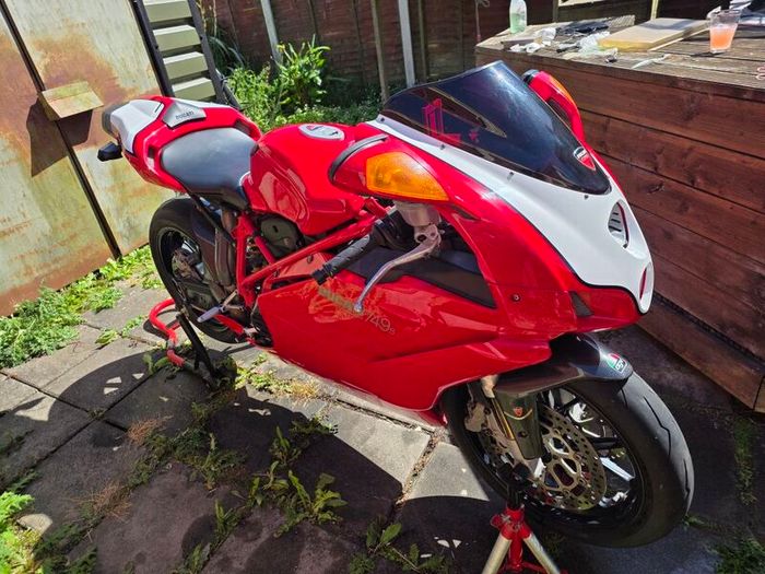 2006 Ducati 749s