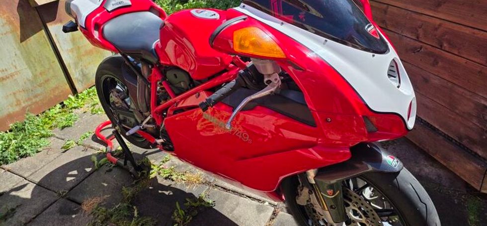 2006 Ducati 749s