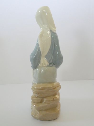 Lladro Figurine