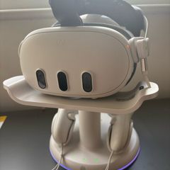 Meta Quest 3 + kiwi design strap + Charging dockk
