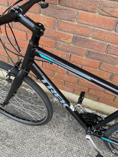Trek FX2 Hybrid Bike