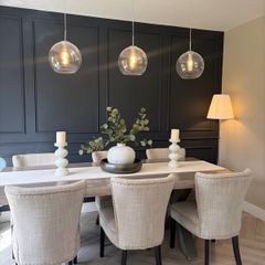 Dining table & 6 chairs