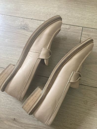 Ladies size 6 office leather loafers