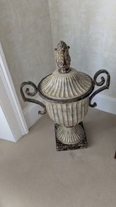 Decorative urn with lid - vintage style