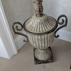 Decorative urn with lid - vintage style