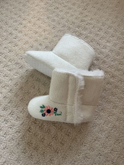baby shoes 3-6-new