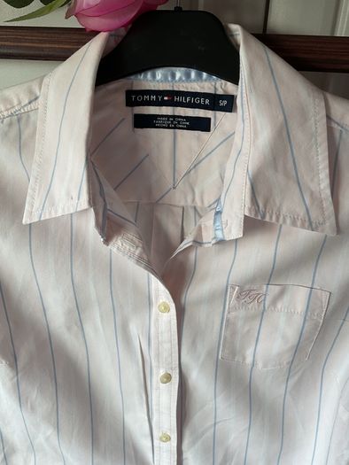 shirt Tommy Hilfiger size small Bnwot pink striped shirt 100% cotton