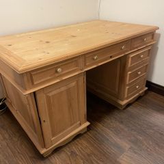 Oak Wood Executive Desk