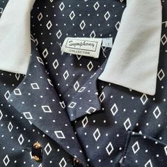 Lovely vintage designer dress with beautiful buttons