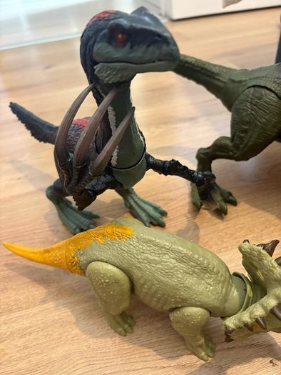 3 big dinosaurs
