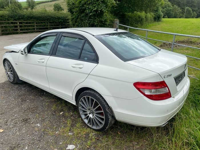 2012 Mercedes C250 C200 Breaking For Parts
