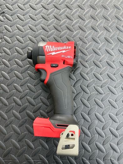 milwaukee 1/4 impact fid3