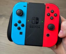Nintendo switch controllers