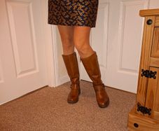 Brand NEW stunning mini skirt from Next, size 8