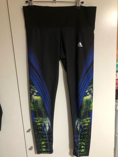 Ladies adidas leggings size M never worn