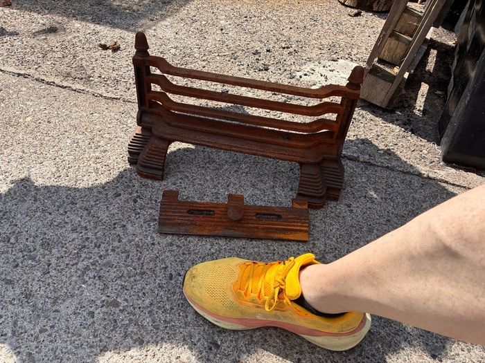 Cast iron fire grate and grill