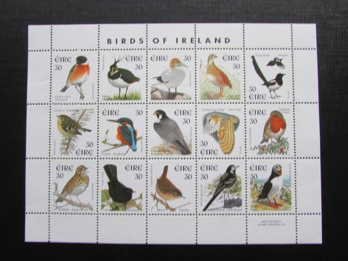 Ireland 1999.Sheet of 15 Definitive Irish Bird Stamps.15 Values,all 30p.Mint Never Hinged.