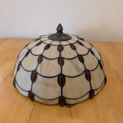 Tiffany-style ceiling lampshade