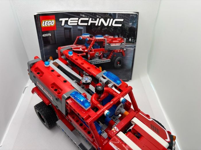 Lego Technic 42075 First Responder