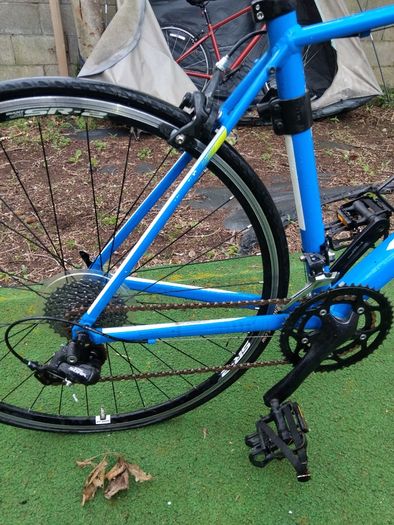 Giant defy 3 roadbike