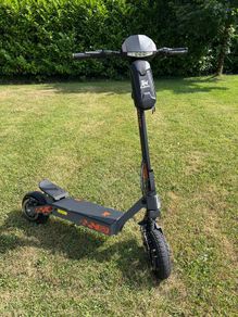 KuKirin G2 Electric Scooter