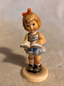 Vintage Goebel Figurine