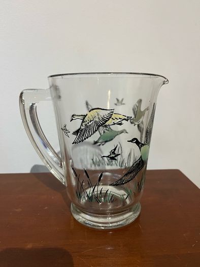 Glass jug