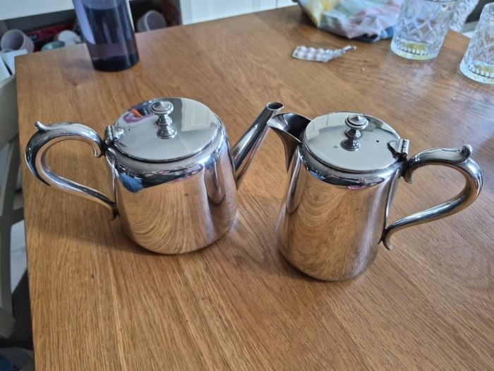 Vintage silver Hotelware EPNS Tea and Coffee Pots