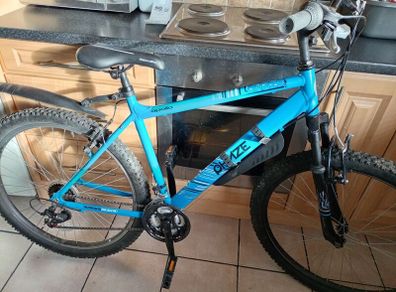 Men's Apollo phase mountain bike. Like new