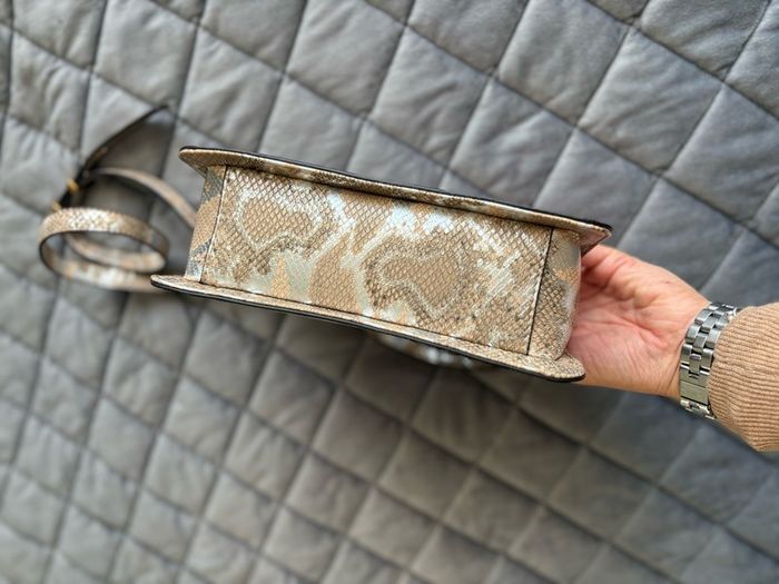 Guess Handbag / Shoulder bag HWKB85 48200