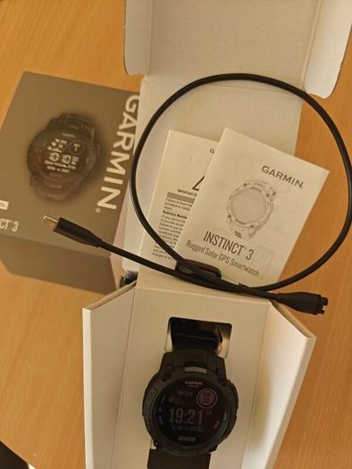Garmin Instinct 3 Solar Tactical Edition 45mm black model.